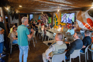 Prefeitura e empresários de Vilas do Atlântico firmam pacto por segurança e empreendedorismo