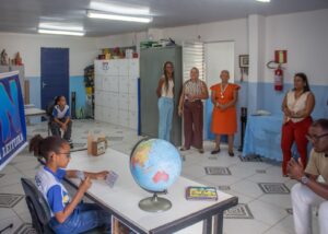 Projeto estimula fluência leitora de forma criativa e participativa em Lauro de Freitas